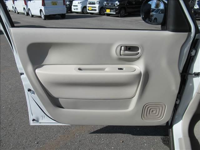 ふぃのの在庫をご覧いただきありがとうございます。総在庫台数６００台以上　届出済未使用車専門店でございます。ぜひ一度　　０１２０−１５３−４４０　までお問い合わせください。