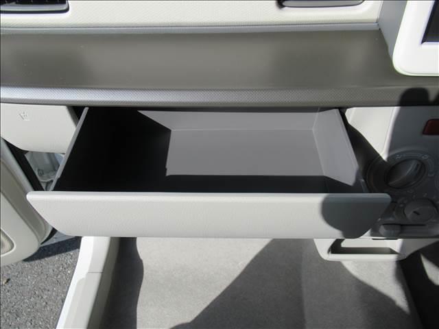 ふぃのの在庫をご覧いただきありがとうございます。総在庫台数６００台以上　届出済未使用車専門店でございます。ぜひ一度　　０１２０−１５３−４４０　までお問い合わせください。