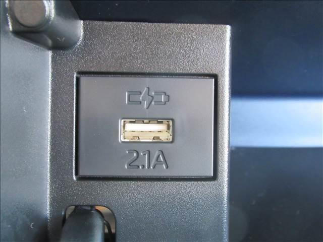 タント カスタムＸ　届出済未使用車　４ＷＤ　両側電動スライドドア　シートヒーター　ＵＳＢソケット　ハーフレザーシート　ＬＥＤヘッド　ＬＥＤフォグランプ　純正１４インチアルミ　電動パーキングブレーキ　スマートアシスト（6枚目）