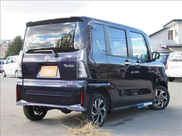 タント カスタムＸ　届出済未使用車　４ＷＤ　両側電動スライドドア　シートヒーター　ＵＳＢソケット　ハーフレザーシート　ＬＥＤヘッド　ＬＥＤフォグランプ　純正１４インチアルミ　電動パーキングブレーキ　スマートアシスト（22枚目）