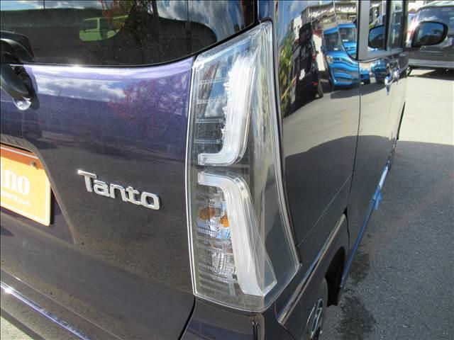 タント カスタムＸ　届出済未使用車　４ＷＤ　両側電動スライドドア　シートヒーター　ＵＳＢソケット　ハーフレザーシート　ＬＥＤヘッド　ＬＥＤフォグランプ　純正１４インチアルミ　電動パーキングブレーキ　スマートアシスト（30枚目）