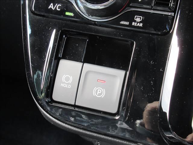 タント カスタムＸ　届出済未使用車　４ＷＤ　両側電動スライドドア　シートヒーター　ＵＳＢソケット　ハーフレザーシート　ＬＥＤヘッド　ＬＥＤフォグランプ　純正１４インチアルミ　電動パーキングブレーキ　スマートアシスト（53枚目）