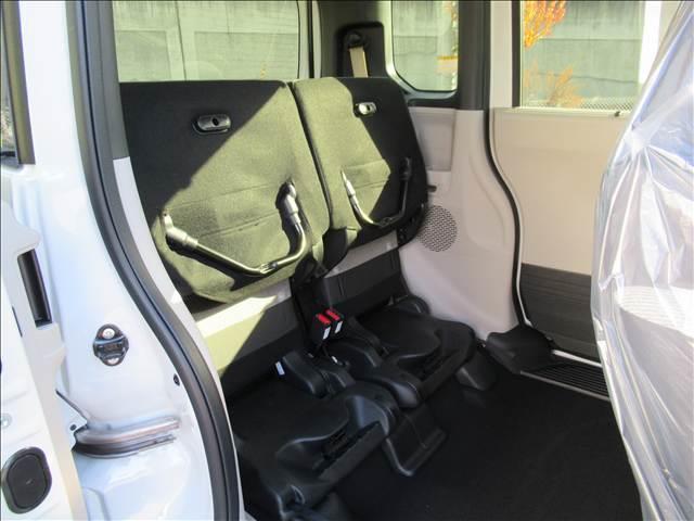 Ｎ－ＢＯＸ ベースグレード　届出済未使用車　４ＷＤ　電動スライドドア　シートヒーター　ホンダセンシング　渋滞追従機能付アダプティブクルーズコントロール　ＬＥＤヘッドランプ　オートハイビーム　充電用ＵＳＢタイプＣ端子（41枚目）