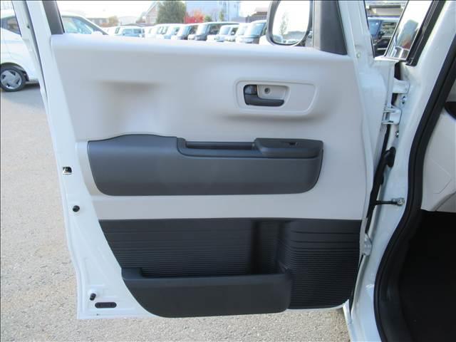 Ｎ－ＢＯＸ ベースグレード　届出済未使用車　４ＷＤ　電動スライドドア　シートヒーター　ホンダセンシング　渋滞追従機能付アダプティブクルーズコントロール　ＬＥＤヘッドランプ　オートハイビーム　充電用ＵＳＢタイプＣ端子（46枚目）