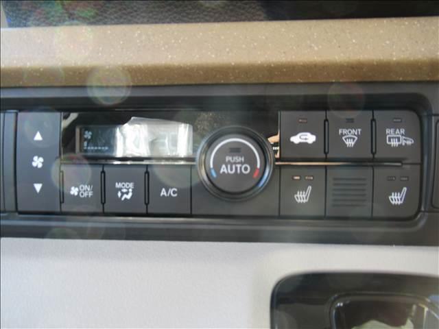 Ｎ－ＢＯＸ ベースグレード　届出済未使用車　４ＷＤ　電動スライドドア　シートヒーター　ホンダセンシング　渋滞追従機能付アダプティブクルーズコントロール　ＬＥＤヘッドランプ　オートハイビーム　充電用ＵＳＢタイプＣ端子（57枚目）