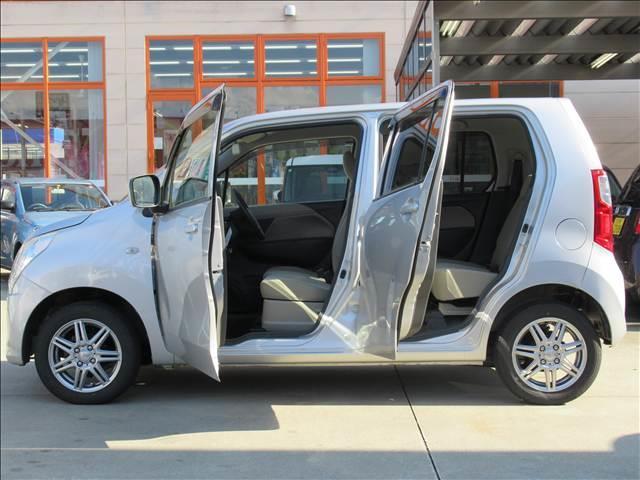 ワゴンＲ ＦＸ　４ＷＤ　禁煙車　純正ＣＤオーディオ　シートヒーター　電動格納ヒーテッドドアミラー　ヘッドライトレベライザー　エネチャージ　アイドリングストップ　バニティーミラー　オートエアコン　社外１４インチアルミ（33枚目）