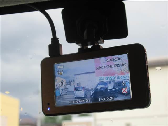 スペーシア ハイブリッドＧ　４ＷＤ　禁煙車　ＨＤＤナビ　Ｂｌｕｅｔｏｏｔｈ　バックカメラ　ＥＴＣ　ドライブレコーダー　シートヒーター　ヘッドライトレベライザー　横滑り防止装置　オートライト　　ヒーター付電動格納ドアミラー（5枚目）