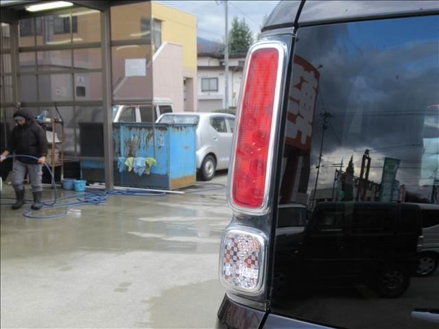 スペーシア ハイブリッドＧ　４ＷＤ　禁煙車　ＨＤＤナビ　Ｂｌｕｅｔｏｏｔｈ　バックカメラ　ＥＴＣ　ドライブレコーダー　シートヒーター　ヘッドライトレベライザー　横滑り防止装置　オートライト　　ヒーター付電動格納ドアミラー（34枚目）