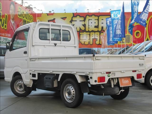 キャリイトラック KCエアコン・パワステ 4WD 禁煙車 マニュアルエアコン MT 3方開荷台 ラジオ パワーステアリング ハロゲンヘッドランプ ドリンクホルダー シガーソケット 運転席エアバック 助手席エアバック(31枚目)