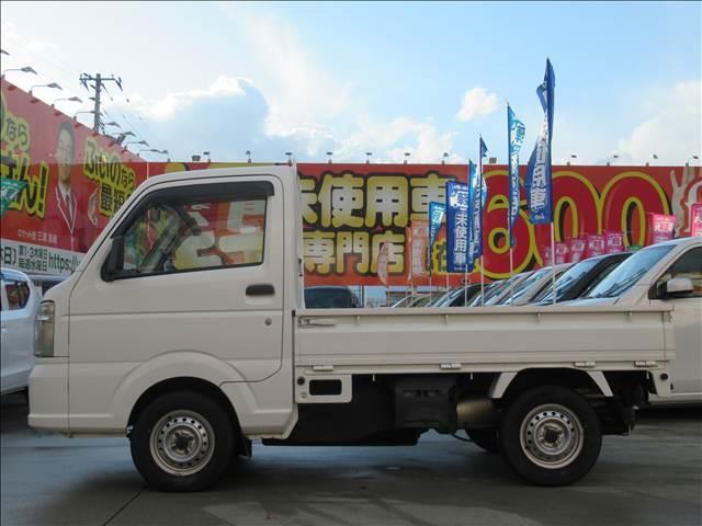 キャリイトラック KCエアコン・パワステ 4WD 禁煙車 マニュアルエアコン MT 3方開荷台 ラジオ パワーステアリング ハロゲンヘッドランプ ドリンクホルダー シガーソケット 運転席エアバック 助手席エアバック(32枚目)