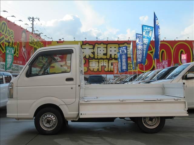 キャリイトラック KCエアコン・パワステ 4WD 禁煙車 マニュアルエアコン MT 3方開荷台 ラジオ パワーステアリング ハロゲンヘッドランプ ドリンクホルダー シガーソケット 運転席エアバック 助手席エアバック(33枚目)