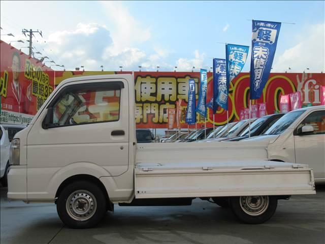 キャリイトラック KCエアコン・パワステ 4WD 禁煙車 マニュアルエアコン MT 3方開荷台 ラジオ パワーステアリング ハロゲンヘッドランプ ドリンクホルダー シガーソケット 運転席エアバック 助手席エアバック(34枚目)