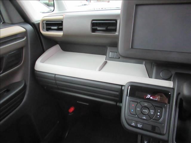 スペーシア ハイブリッドＧ　届出済未使用車　４ＷＤ　両側スライドドア　シートヒーター　セーフティサポート　ＬＥＤヘッドランプ　ハイビームアシスト　ヒーター付電動格納機能ドアミラー　バニティミラー　　オートライト　標識認識機能（68枚目）