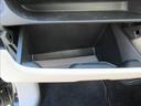 Ｅ　禁煙車　ＣＤオーディオ　ＡＵＸ接続　シートヒーター　ヘッドライトレベライザー　横滑り防止装置　ヒルスタートアシスト　ヒーター付電動格納機能ドアミラー　バニティミラー（42枚目）