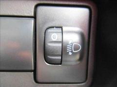 �ڥإåɥ饤�ȥ�٥饤��������֤����Ի��饤�Ȥ��Ť����������˥إåɥ饤�Ȥι⤵��Ĵ�����뵡ǽ�Ǥ��������ߤι⤵��Ĵ���Ǥ��ޤ��� 5