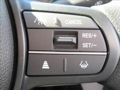 �ڥ����ץƥ��֥��롼������ȥ������ͽ�����ꤷ��®�٤���®���ԡ���Լ֤˶�Ť����顢�����ƥब��Լ֤Ȥε�Υ��®�ٺ���¬�ꤷ����ưŪ�˲ø�®��Ŭ�ڤʼִֵ�Υ��ݻ����ʤ����ɽ����Ԥ��ޤ��� 5