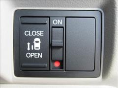 ����ư���饤�ɥɥ��۽����ʤ���ư�ǳ��ĤǤ��ޤ����Ҷ��ξ��ߤ�˱�ž��¦���鳫������Τ����������Ǥ��� 3