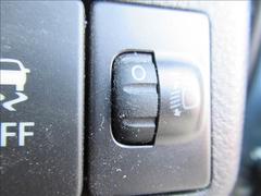 �ڥإåɥ饤�ȥ�٥饤��������֤����Ի��饤�Ȥ��Ť����������˥إåɥ饤�Ȥι⤵��Ĵ�����뵡ǽ�Ǥ��������ߤι⤵��Ĵ���Ǥ��ޤ��� 6