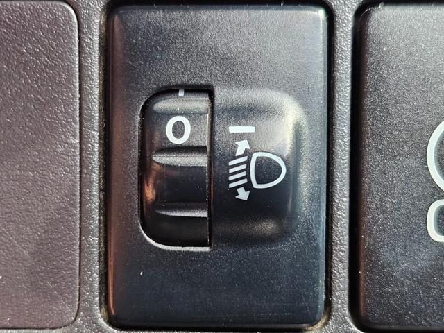ハイゼットカーゴ ＤＸ　切り替え式４ＷＤ車検９年１０月・新品国産スタッドレスタイヤ新品ホイール新品国産夏タイヤ純正ラジオＥＴＣアイドリングＳＴＯＰキーレス両側スライドドア前席パワーウインドウＡＢＳタイベルチェーン取説・記録簿（37枚目）