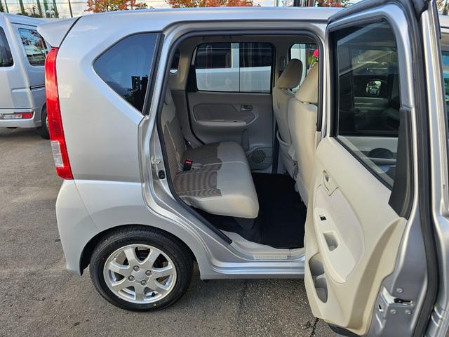 ムーヴ Ｌ　ＳＡＩＩＩ　車検９年１１月・新品国産スタッドレスタイヤ新品アルミ社外ナビブルートゥース新品バックカメラ新品国産夏タイヤ純正アルミ衝突軽減ブレーキ横滑り防止キーレスＡＢＳ電動格納ミラー・タイベルチェーン取説・記録簿（18枚目）