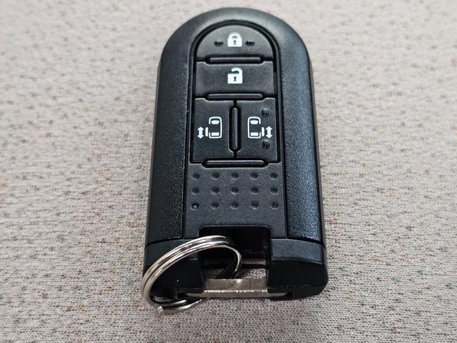 ムーヴキャンバス Ｘリミテッドメイクアップ　ＳＡＩＩＩ　車検９年４月・新品国産スタッドレスタイヤ新品アルミ社外ナビフルセグＴＶブルートゥース外バックカメラ新品国産夏タイヤ純正アルミＬＥＤフォグランプ両側電動スライドドア衝突軽減ブレーキ横滑防止・取説・記録簿（47枚目）