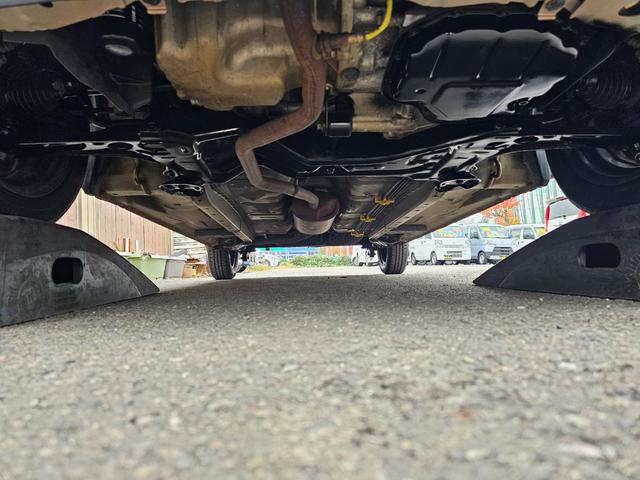 ムーヴキャンバス Ｘリミテッドメイクアップ　ＳＡＩＩＩ　車検９年４月・新品国産スタッドレスタイヤ新品アルミ社外ナビフルセグＴＶブルートゥース外バックカメラ新品国産夏タイヤ純正アルミＬＥＤフォグランプ両側電動スライドドア衝突軽減ブレーキ横滑防止・取説・記録簿（50枚目）