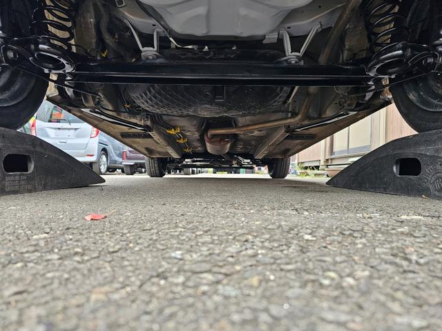 ムーヴキャンバス Ｘリミテッドメイクアップ　ＳＡＩＩＩ　車検９年４月・新品国産スタッドレスタイヤ新品アルミ社外ナビフルセグＴＶブルートゥース外バックカメラ新品国産夏タイヤ純正アルミＬＥＤフォグランプ両側電動スライドドア衝突軽減ブレーキ横滑防止・取説・記録簿（51枚目）