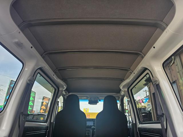 ハイゼットカーゴ ＤＸ　ＳＡＩＩＩ　切り替え式４ＷＤ車検８年１０月・新品国産スタッドレスタイヤ新品ホイール社外ナビブルートゥース社外バックカメラ新品国産夏タイヤ純正ＬＥＤヘッドライト衝突軽減ブレーキ横滑防止キーレスＡＢＳタイベルチェーン（23枚目）