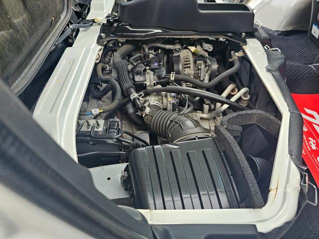 ハイゼットカーゴ ＤＸ　ＳＡＩＩＩ　切り替え式４ＷＤ車検８年１０月・新品国産スタッドレスタイヤ新品ホイール社外ナビブルートゥース社外バックカメラ新品国産夏タイヤ純正ＬＥＤヘッドライト衝突軽減ブレーキ横滑防止キーレスＡＢＳタイベルチェーン（49枚目）