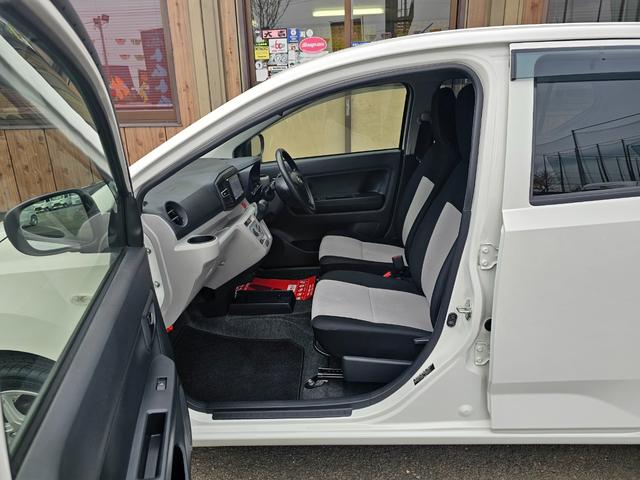 ミライース Ｘ　ＳＡＩＩＩ　４ＷＤ車検９年１１月・新品国産スタッドレスタイヤ新品アルミ純正ナビＴＶ新品バックカメラ新品国産夏タイヤ社外アルミ純正ＬＥＤヘッドライト衝突軽減ブレーキ横滑防止レーンアシストＡＢＳタイベルチェーン記録簿（16枚目）