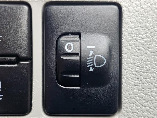 ミライース Ｘ　ＳＡＩＩＩ　４ＷＤ車検９年１１月・新品国産スタッドレスタイヤ新品アルミ純正ナビＴＶ新品バックカメラ新品国産夏タイヤ社外アルミ純正ＬＥＤヘッドライト衝突軽減ブレーキ横滑防止レーンアシストＡＢＳタイベルチェーン記録簿（40枚目）