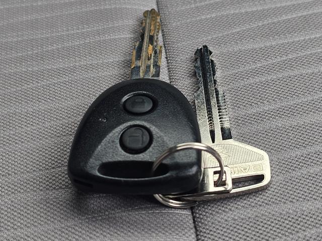 ミライース Ｘ　ＳＡＩＩＩ　４ＷＤ車検９年１１月・新品国産スタッドレスタイヤ新品アルミ純正ナビＴＶ新品バックカメラ新品国産夏タイヤ社外アルミ純正ＬＥＤヘッドライト衝突軽減ブレーキ横滑防止レーンアシストＡＢＳタイベルチェーン記録簿（42枚目）