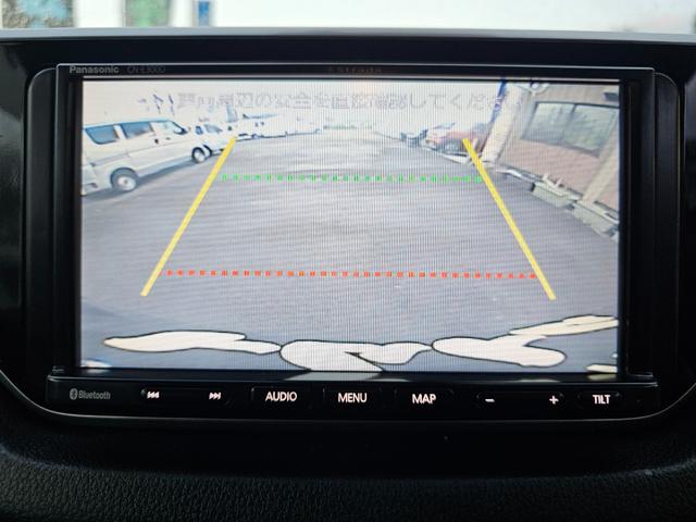 社外バックカメラ付で安心安全！