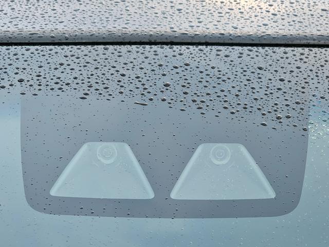 衝突被害軽減ブレーキ付カメラで危険を察知！