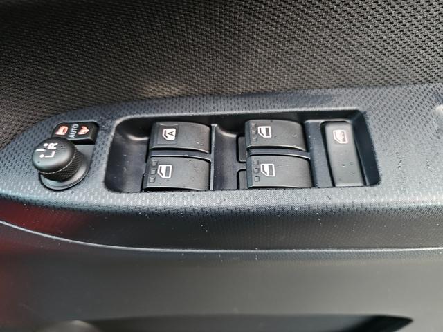 全席パワーウインドー付！電動格納ミラー付！