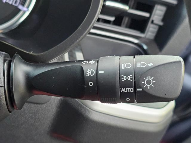 当店は三井住友海上の代理店です。保険の入れ替え等も可能ですが、現在の保険証券を確認させて頂ければ、お客様により良いプランをご提案出来ます。土、日の納車でも担当者と徹底分析しご契約可能です！！