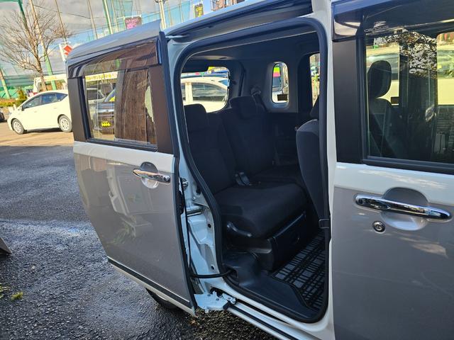 ムーヴキャンバス Ｇブラックインテリアリミテッド　ＳＡＩＩＩ　車検９年１１月・新品国産スタッドレスタイヤ新品アルミ純正ナビフルセグＴＶブルートゥース全方位カメラ新品国産夏タイヤ社外ホワイトアルミ両側電動スライドドア衝突軽減ブレーキ横滑防止スマートキー取説・記録簿（19枚目）