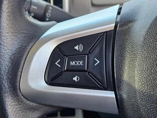 ムーヴキャンバス Ｇブラックインテリアリミテッド　ＳＡＩＩＩ　車検９年１１月・新品国産スタッドレスタイヤ新品アルミ純正ナビフルセグＴＶブルートゥース全方位カメラ新品国産夏タイヤ社外ホワイトアルミ両側電動スライドドア衝突軽減ブレーキ横滑防止スマートキー取説・記録簿（30枚目）