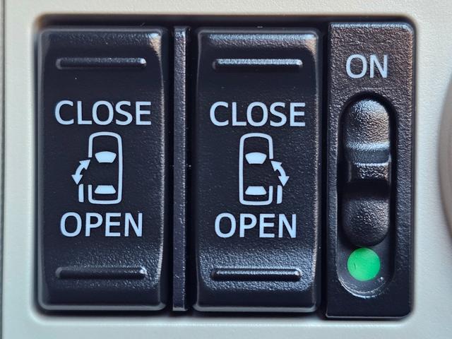 ムーヴキャンバス Ｇブラックインテリアリミテッド　ＳＡＩＩＩ　車検９年１１月・新品国産スタッドレスタイヤ新品アルミ純正ナビフルセグＴＶブルートゥース全方位カメラ新品国産夏タイヤ社外ホワイトアルミ両側電動スライドドア衝突軽減ブレーキ横滑防止スマートキー取説・記録簿（40枚目）