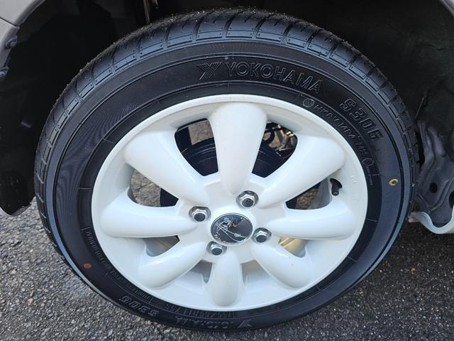 ムーヴキャンバス Ｇブラックインテリアリミテッド　ＳＡＩＩＩ　車検９年１１月・新品国産スタッドレスタイヤ新品アルミ純正ナビフルセグＴＶブルートゥース全方位カメラ新品国産夏タイヤ社外ホワイトアルミ両側電動スライドドア衝突軽減ブレーキ横滑防止スマートキー取説・記録簿（49枚目）