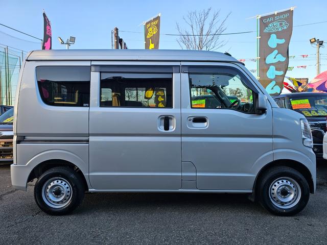 エブリイ ＰＣリミテッド　走行３５７８７ｋｍ切り替え式４ＷＤ５速マニュアル車検９年２月・新品国産スタッドレスタイヤ新品ホイール新品国産夏タイヤ両側スライドドアＡＢＳキーレス電動格納ミラー純正フォグランプＰＶガラス取説・記録簿（6枚目）