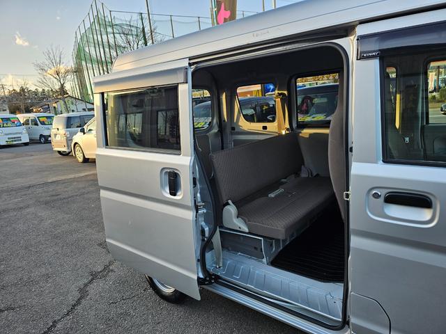 エブリイ ＰＣリミテッド　走行３５７８７ｋｍ切り替え式４ＷＤ５速マニュアル車検９年２月・新品国産スタッドレスタイヤ新品ホイール新品国産夏タイヤ両側スライドドアＡＢＳキーレス電動格納ミラー純正フォグランプＰＶガラス取説・記録簿（18枚目）