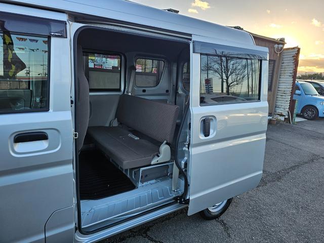 エブリイ ＰＣリミテッド　走行３５７８７ｋｍ切り替え式４ＷＤ５速マニュアル車検９年２月・新品国産スタッドレスタイヤ新品ホイール新品国産夏タイヤ両側スライドドアＡＢＳキーレス電動格納ミラー純正フォグランプＰＶガラス取説・記録簿（20枚目）