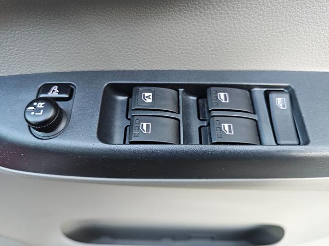 ミライース Ｘ　ＳＡ　車検９年１１月エコアイドル新品国産夏タイヤ社外アルミホイール衝突被害軽減ブレーキ横滑り防止キーレス電動格納ミラーＡＢＳプライバシーガラスＳＲＳエアバック・タイミングベルト交換不要チェーン取説・記録簿（33枚目）