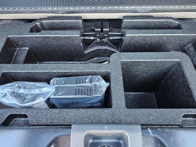 ミライース X メモリアルエディション エコアイドル走行34345km車検9年12月・新品国産夏タイヤ社外アルミホイール純正CDキーレス電動格納ミラーSRSWエアバックABSアイドリングSTOPタイミングベルト交換不要チェーン取説・記録簿(19枚目)