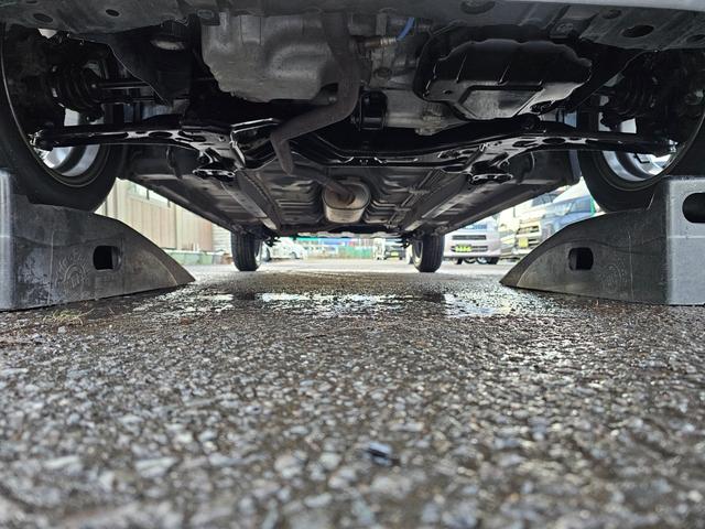 ミライース X メモリアルエディション エコアイドル走行34345km車検9年12月・新品国産夏タイヤ社外アルミホイール純正CDキーレス電動格納ミラーSRSWエアバックABSアイドリングSTOPタイミングベルト交換不要チェーン取説・記録簿(34枚目)