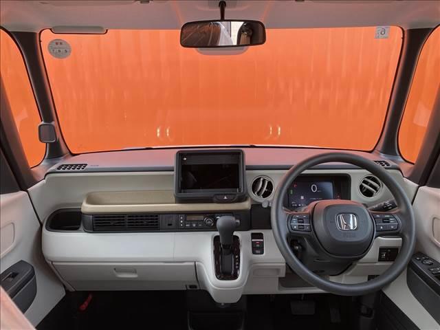 Ｎ－ＢＯＸ 　届出済未使用車　４ＷＤ　禁煙車　ホンダセンシング　アダプティブクルーズコントロール　電動スライドドア　バックカメラ　オートエアコン　ＬＥＤヘッドライト　サンシェード　シートリフター　オートライト（8枚目）