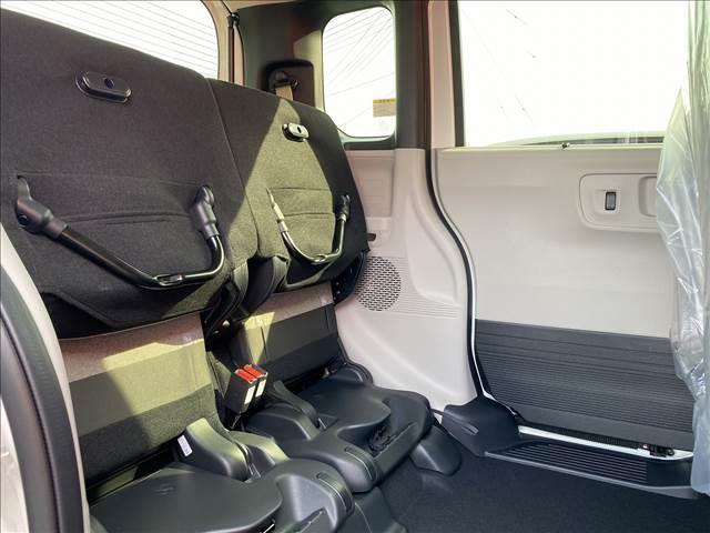 Ｎ－ＢＯＸ 　届出済未使用車　４ＷＤ　禁煙車　ホンダセンシング　アダプティブクルーズコントロール　電動スライドドア　バックカメラ　オートエアコン　ＬＥＤヘッドライト　サンシェード　シートリフター　オートライト（35枚目）