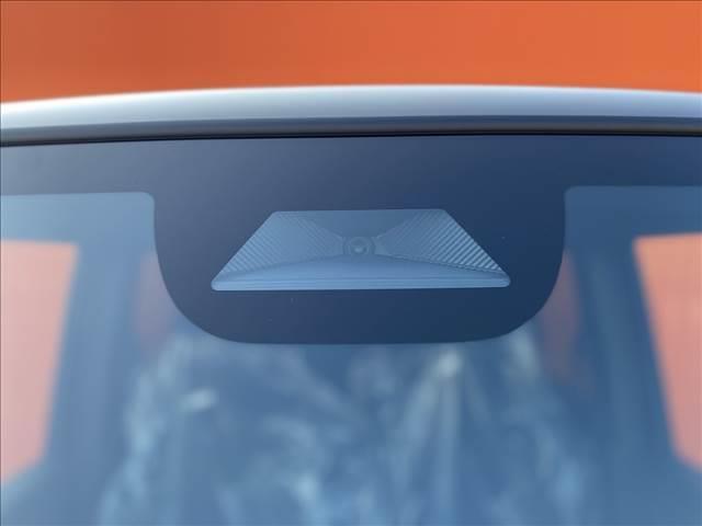 Ｎ－ＢＯＸカスタム 　届出済未使用車　禁煙車　ホンダセンシング　電動スライドドア　アダプティブクルーズコントロール　バックカメラ　シートヒーター　ＬＥＤヘッドライト　オートエアコン　純正アルミホイール　シートリフター（19枚目）