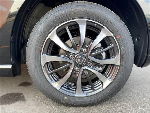 Ｎ－ＢＯＸカスタム 　届出済未使用車　禁煙車　ホンダセンシング　電動スライドドア　アダプティブクルーズコントロール　バックカメラ　シートヒーター　ＬＥＤヘッドライト　オートエアコン　純正アルミホイール　シートリフター（20枚目）